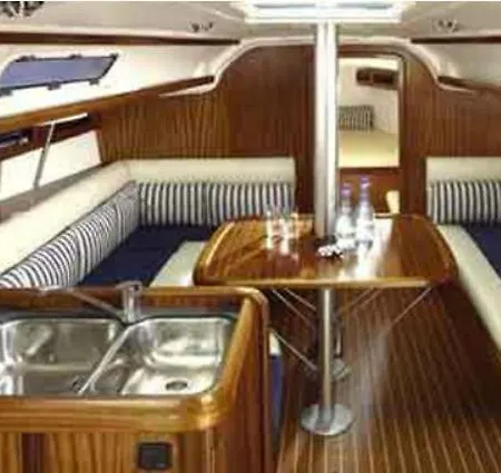 Sleep Aboard A Beautiful Sailboat In 船屋